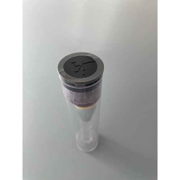New NIP it Cosmetics Complexion Perfection Foundation Globe Brush Clear Handle - Picture 2 of 4